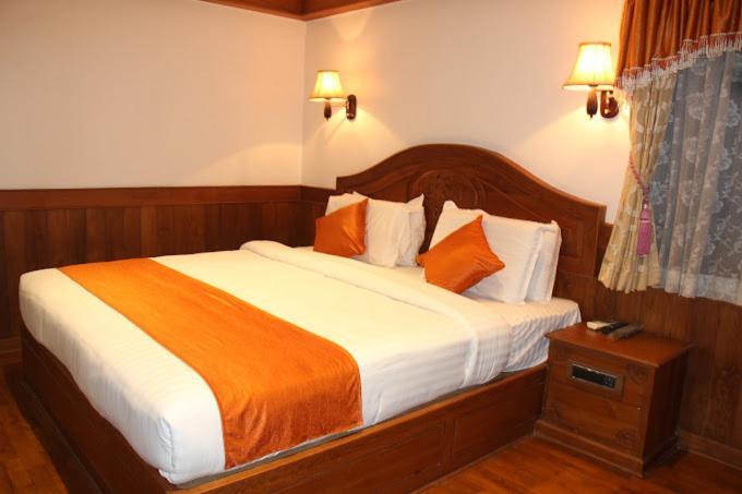 Hotel Doubloon Thiruvananthapuram Exterior foto